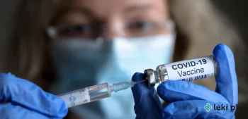 Ilustracja poradnika Powikłania po szczepieniu na COVID – objawy i bezpieczeństwo Pfizer