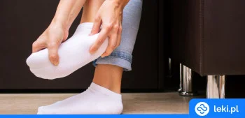 Ilustracja poradnika Jak usunąć odcisk na stopie? Przegląd preparatów z apteki