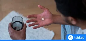 Ilustracja poradnika Co jest lepsze – citalopram czy escitalopram?