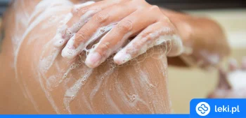 Ilustracja poradnika Dermokosmetyki i żele pod prysznic do skóry atopowej – przegląd