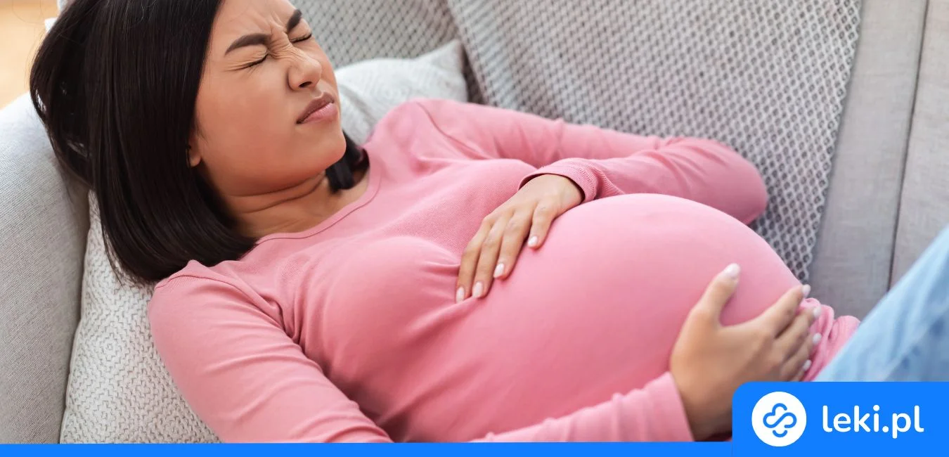 Ból brzucha w ciąży – kiedy jest normalny, a kiedy wymaga konsultacji?