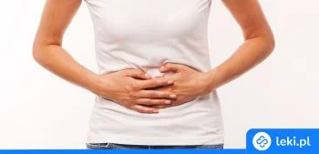 Ilustracja poradnika Co pić na ból żołądka – naturalne sposoby łagodzenia dolegliwości
