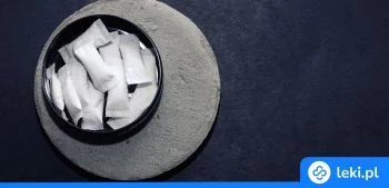 Ilustracja poradnika Woreczki nikotynowe – jak używać, skutki uboczne, bezpieczeństwo, dawkowanie