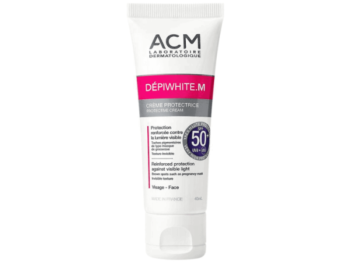 Zdjęcie przedstawia kosmetyk ACM Depiwhite M niewidzialny krem ochronny do twarzy SPF 50+.