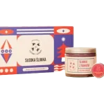 CZTERY SZPAKI (4szpaki) Słodka śliwka Zestaw: Peeling cukrowy Śliwka z makiem + Balsam do ust Śliwka i kardamon + Superlekki olejek do ciała Śliwka i wanilia